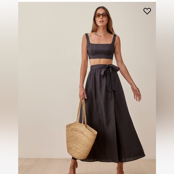 Like New. Reformation Palm 2-Piece Matching Linen Skirt Set. (EUC). Size: 12 - Picture 5 of 6